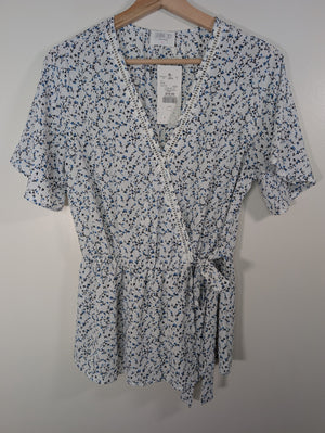 NWT Sienna Sky blouse - L