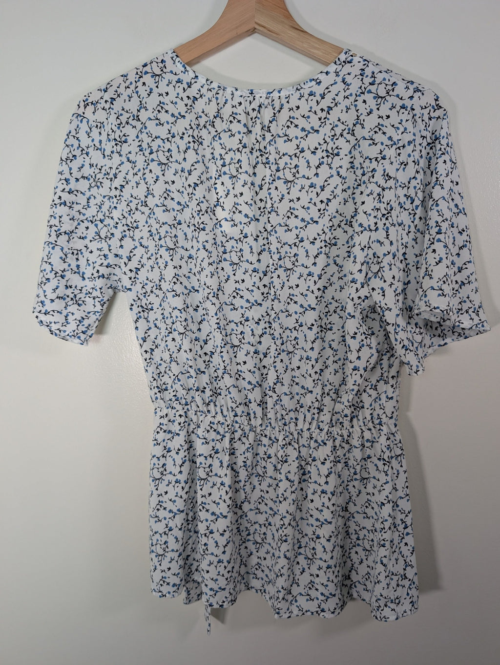 NWT Sienna Sky blouse - L