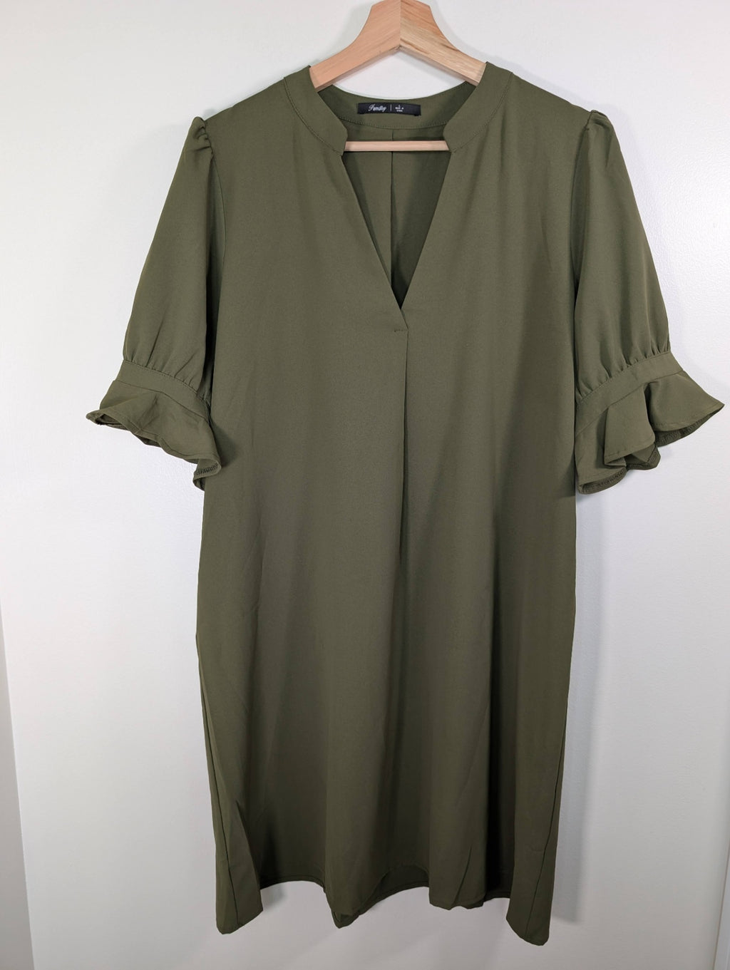 Famulily green dress - L