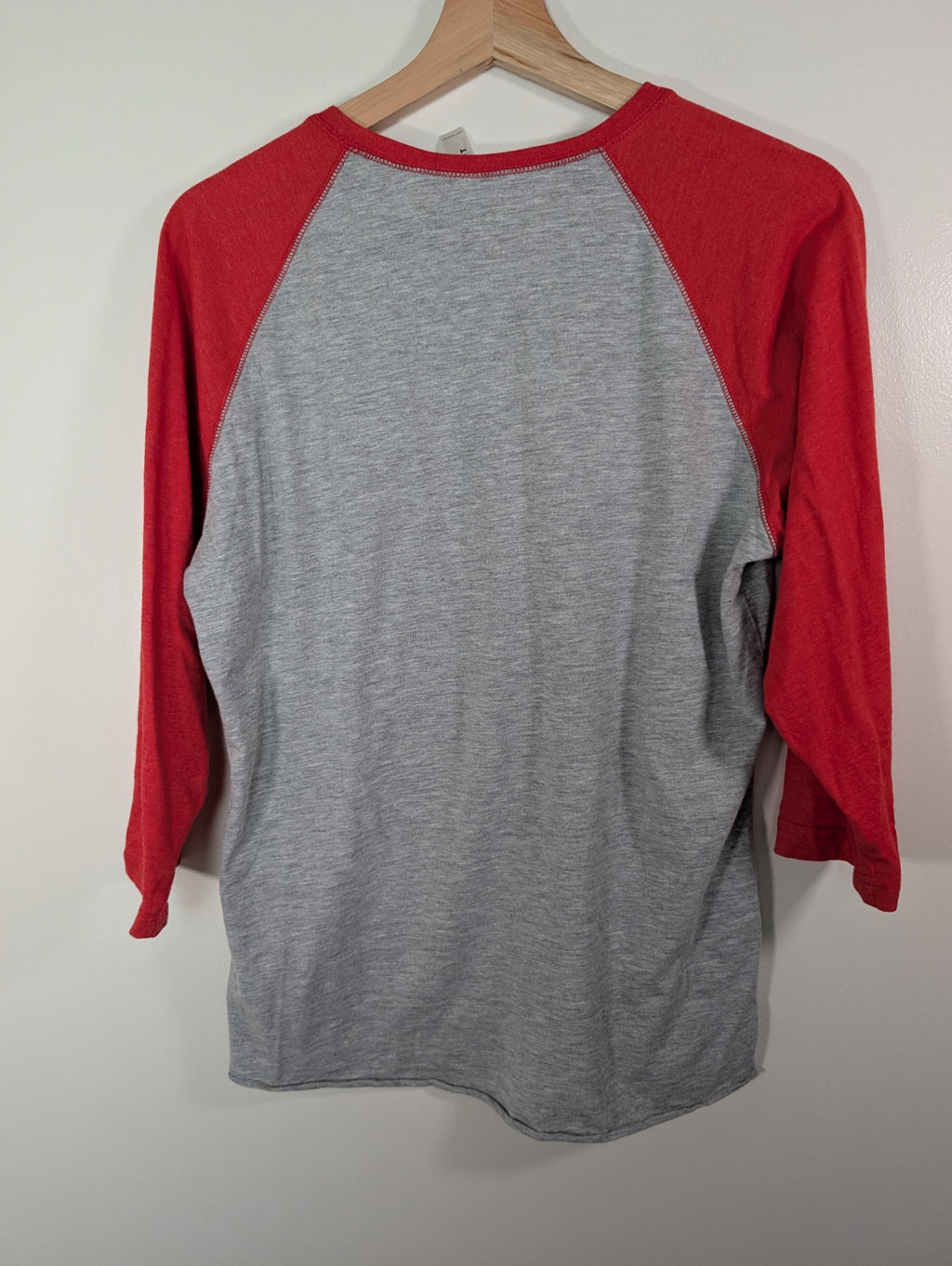 Live and Tell baseball tee - L