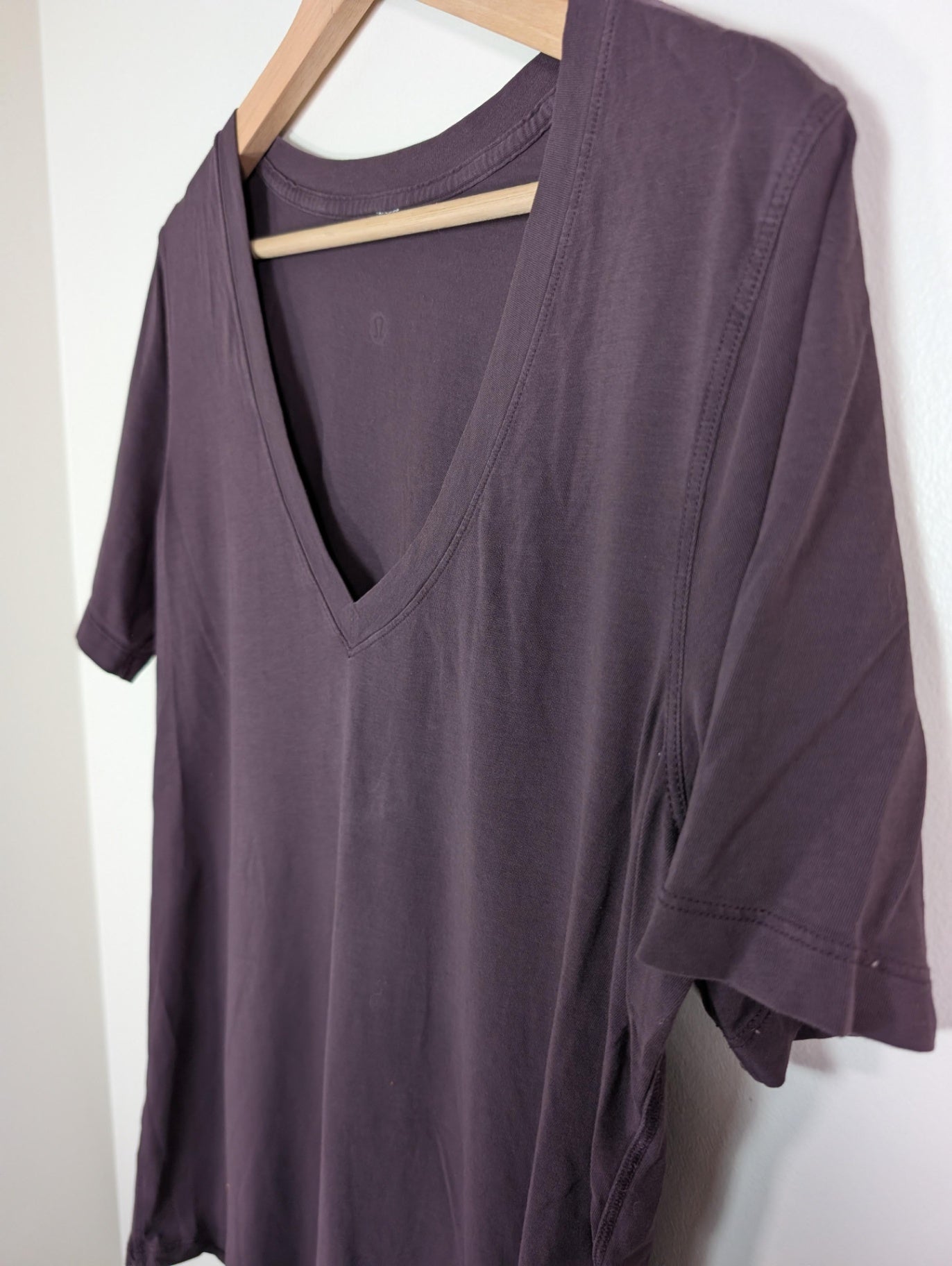 Lululemon purple tee - Appears L
