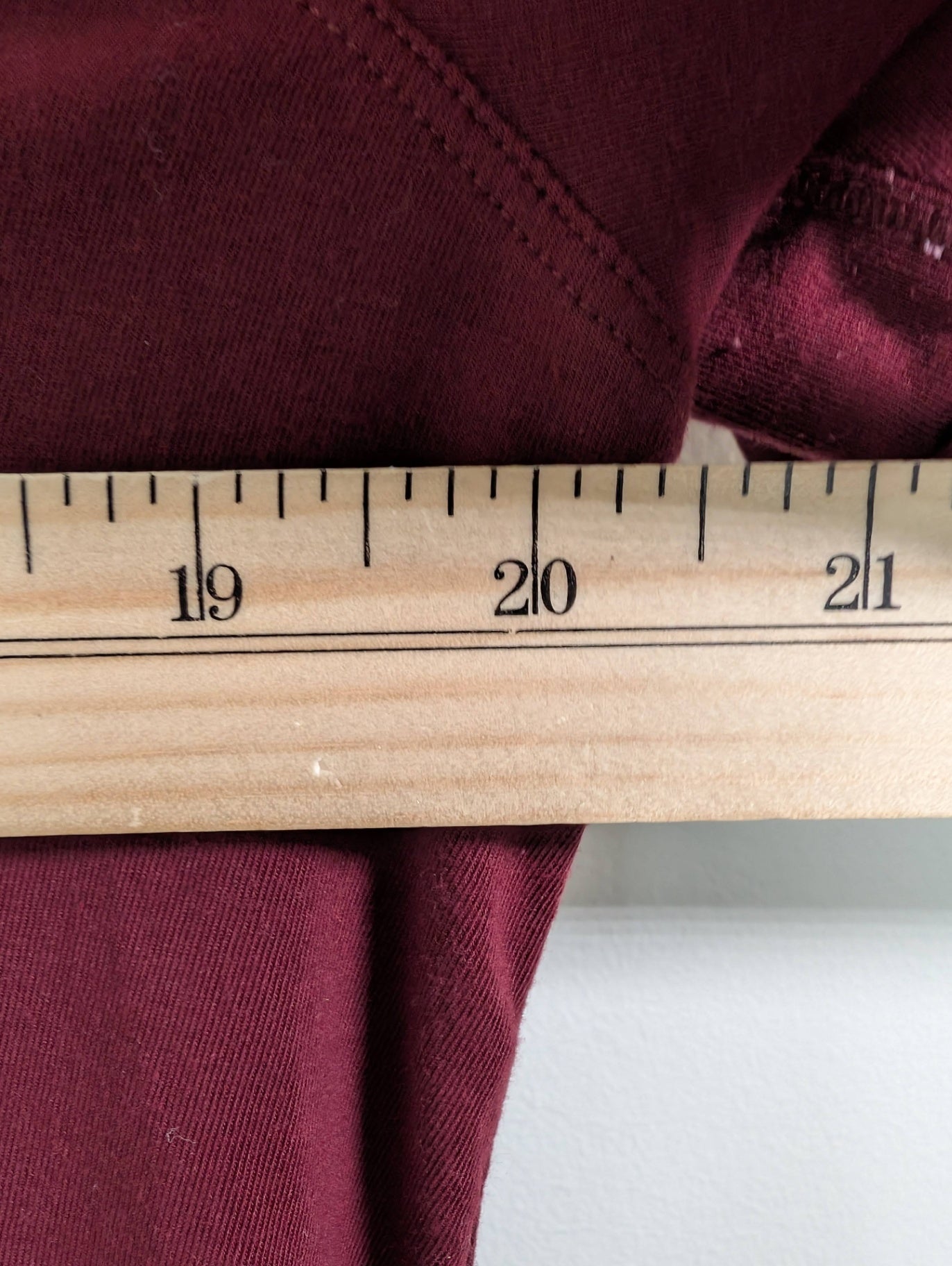 Lululemon red tee - Appears L