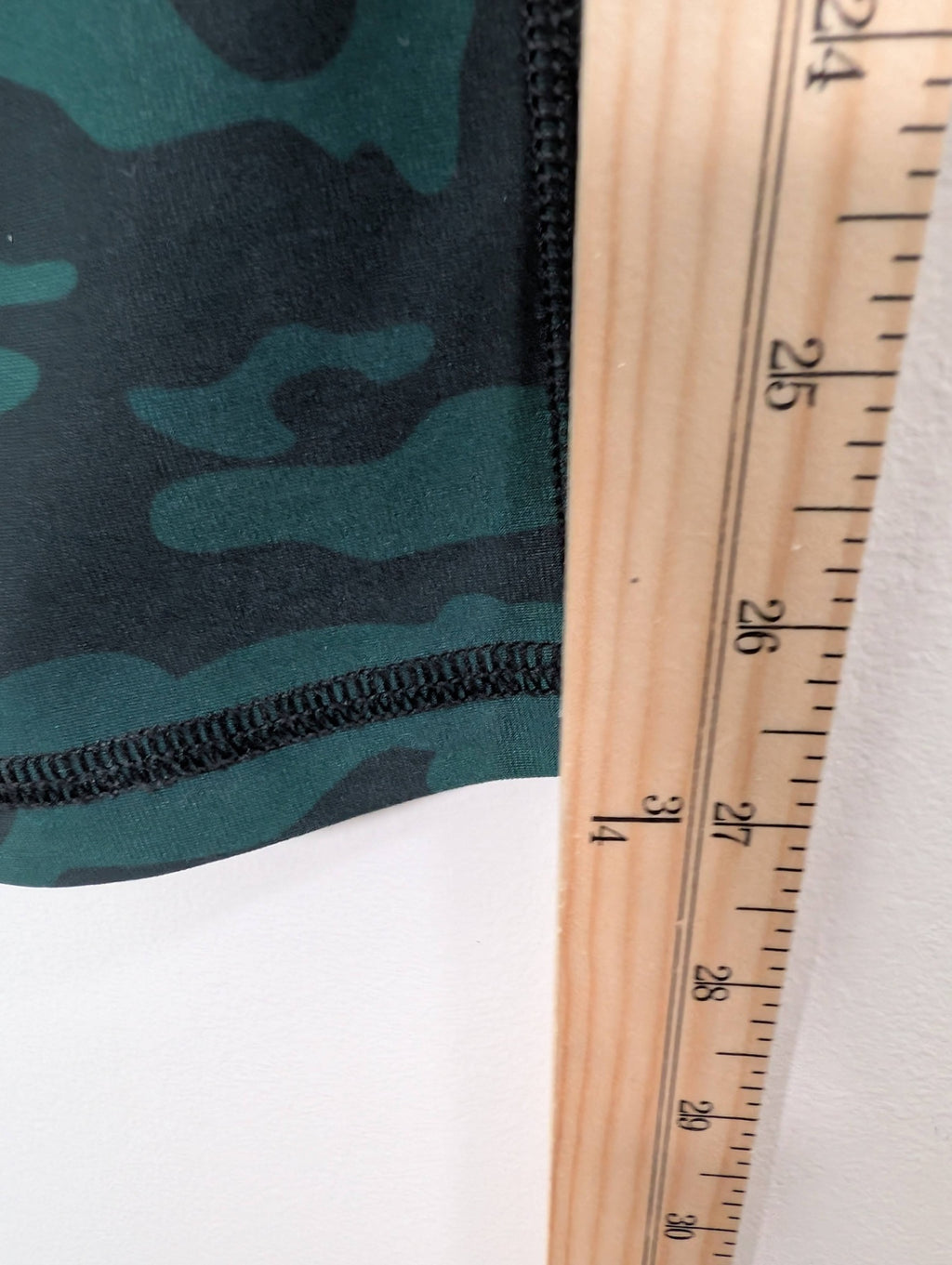 Silver Icing green camo leggings - M