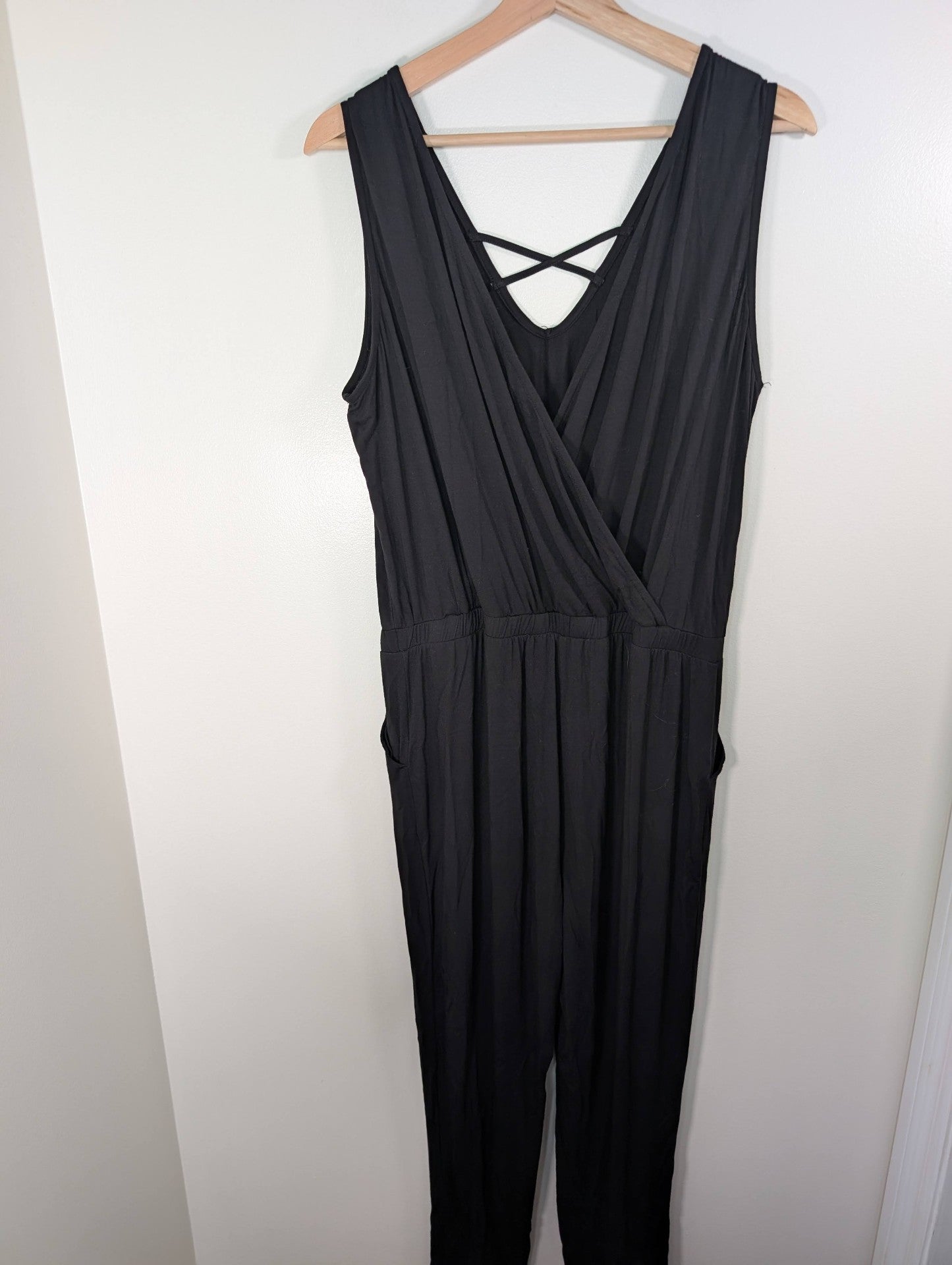 Reitmans black jumpsuit - M