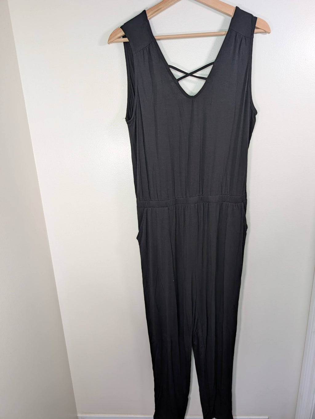 Reitmans black jumpsuit - M
