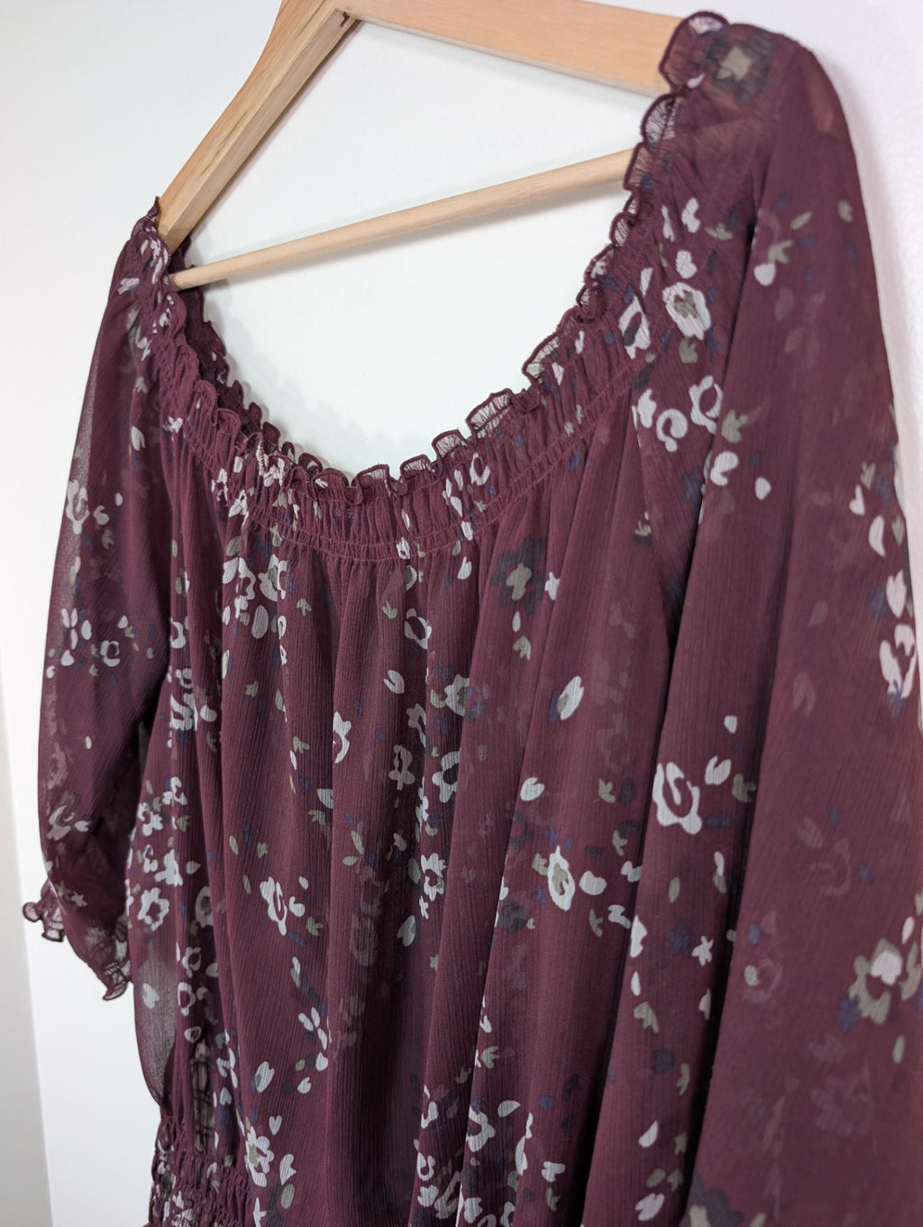 Reitmans plum floral blouse - M
