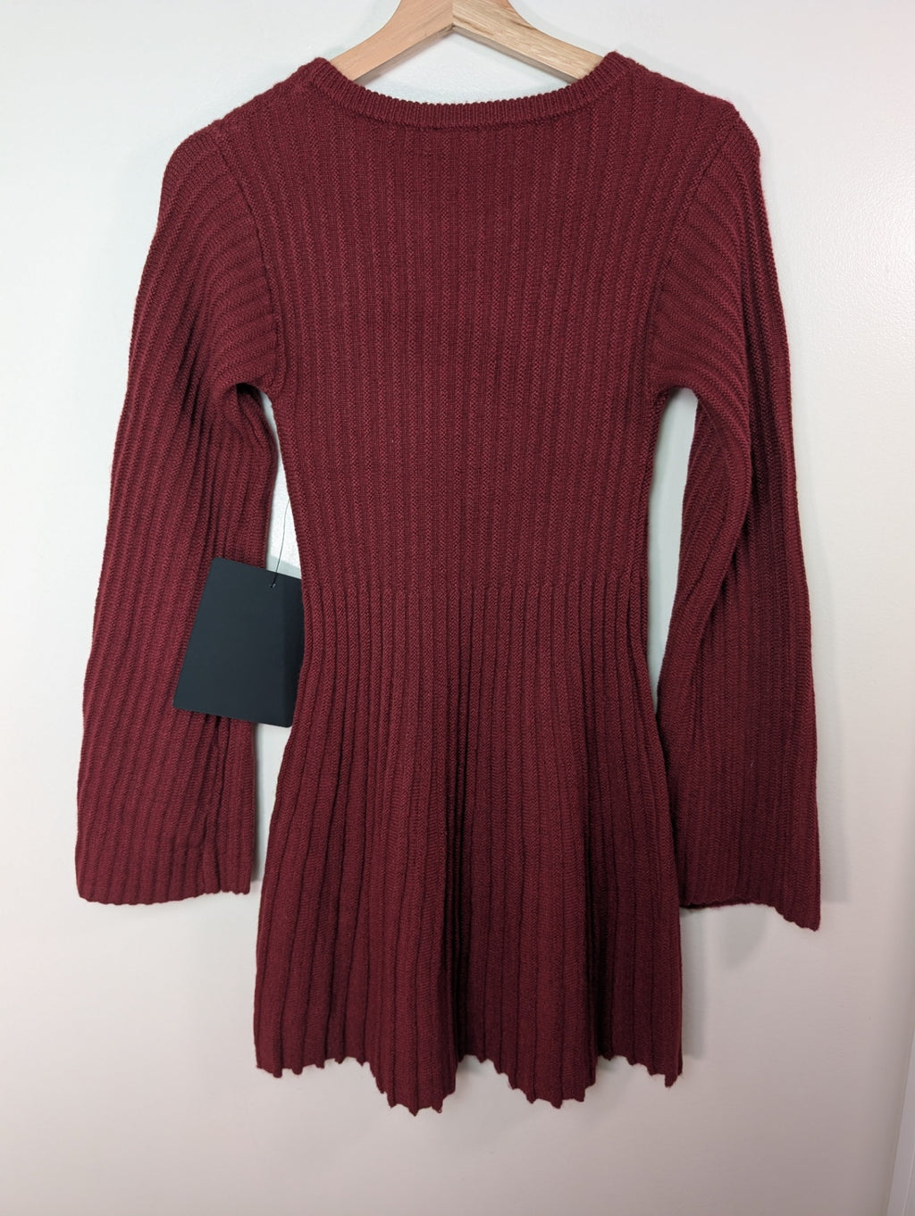 NWT Lulus burgundy ribbed dress - S