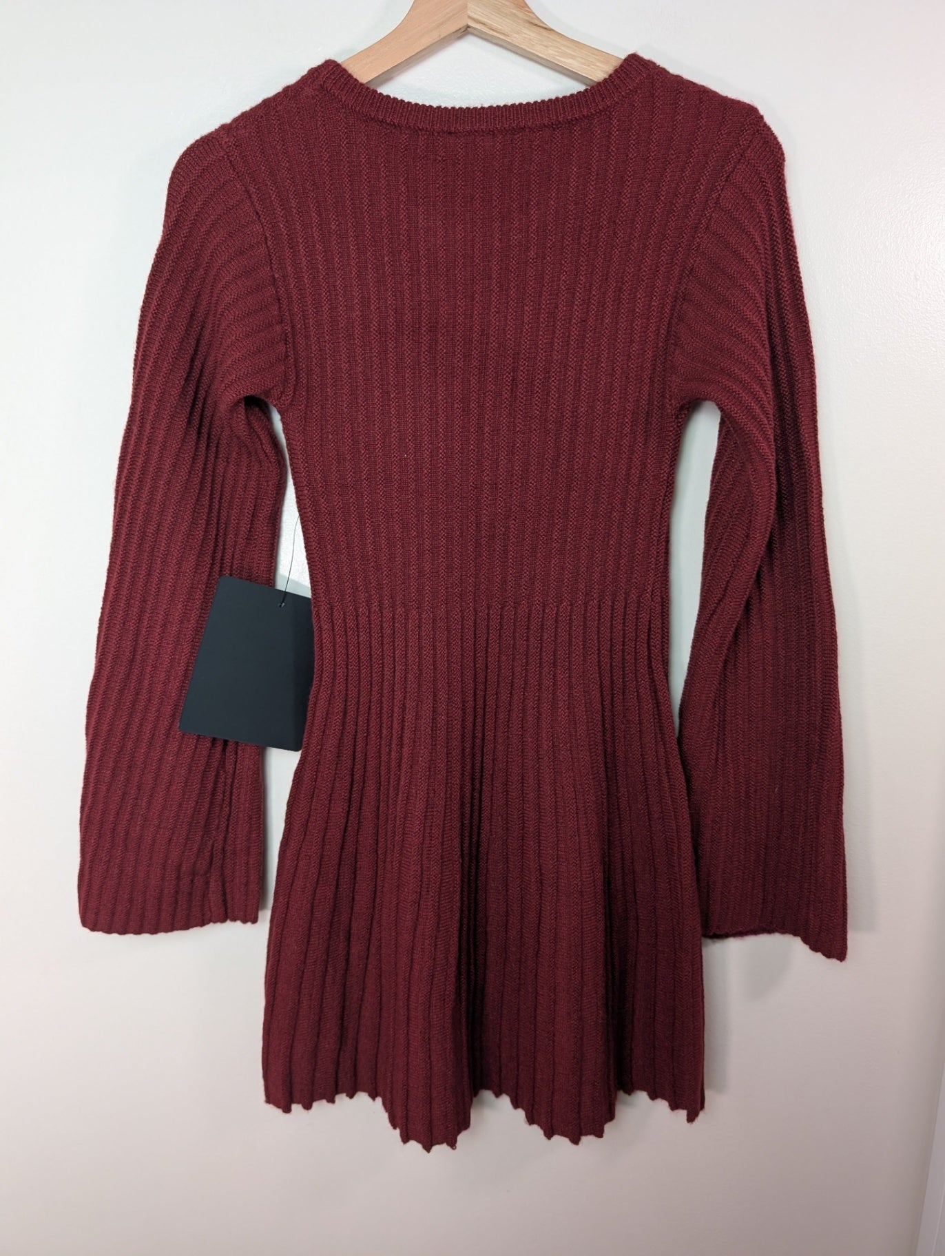 NWT Lulus burgundy ribbed dress - S