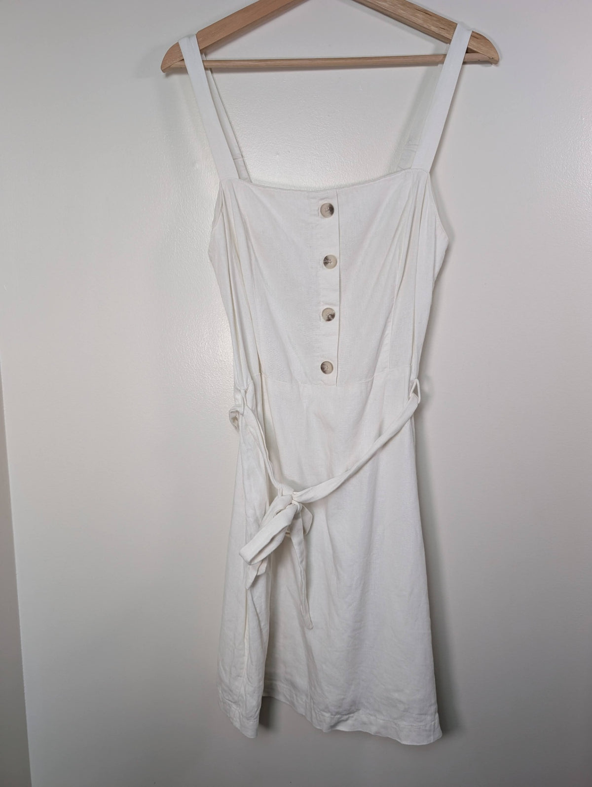 Dynamite white dress - M