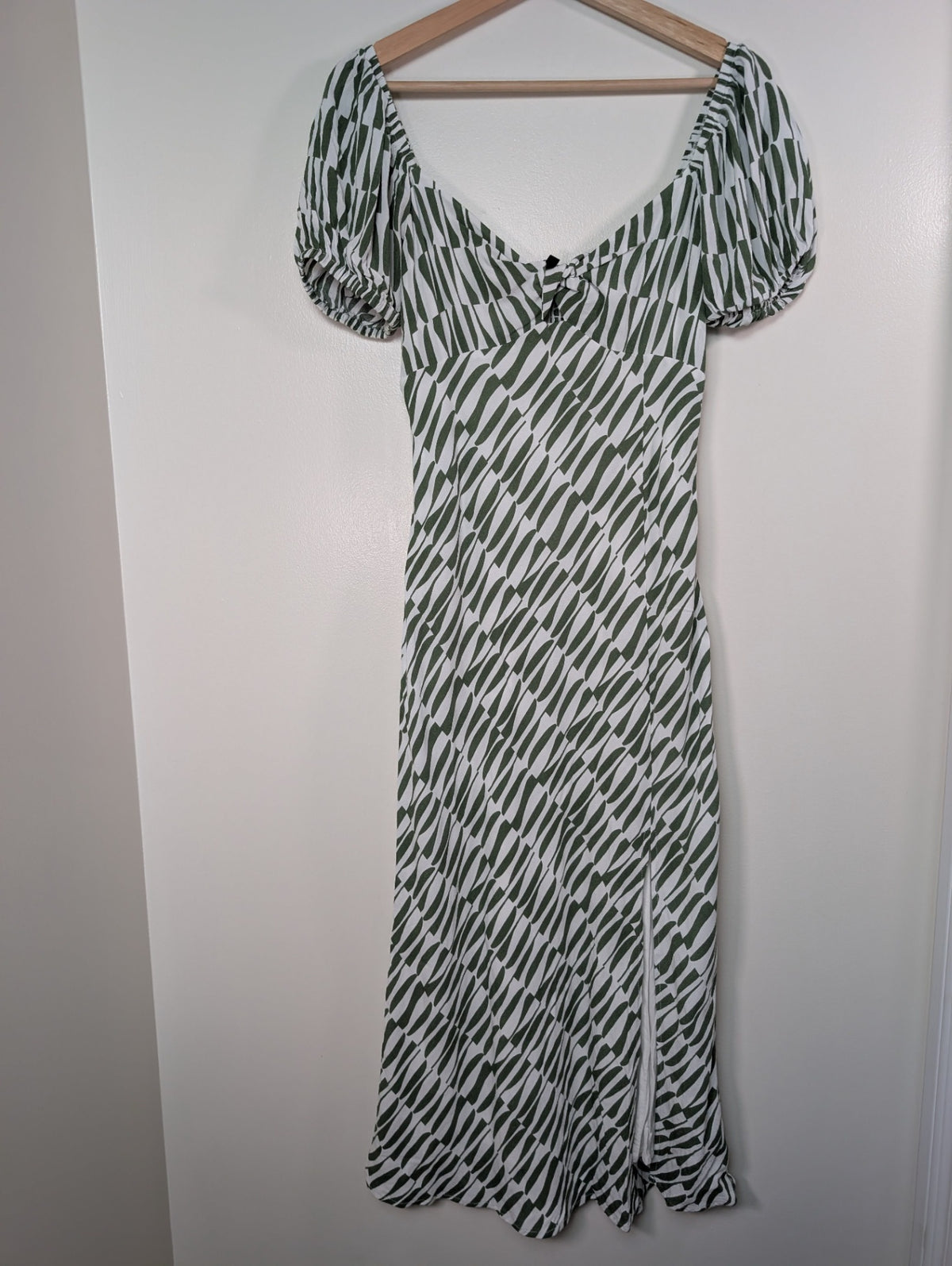 Dynamite green maxi dress - S