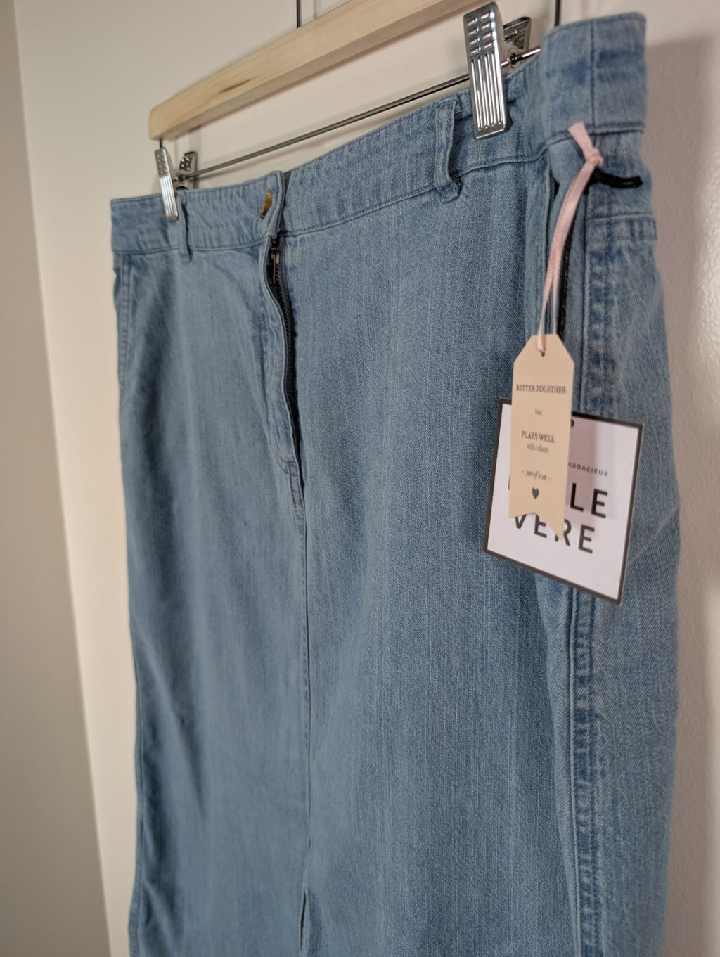 NWT Belle Vere denim skirt - 16