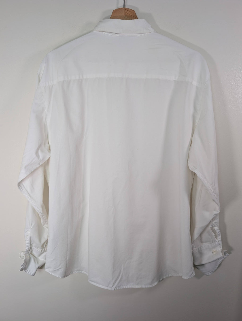 Gap white button down - M