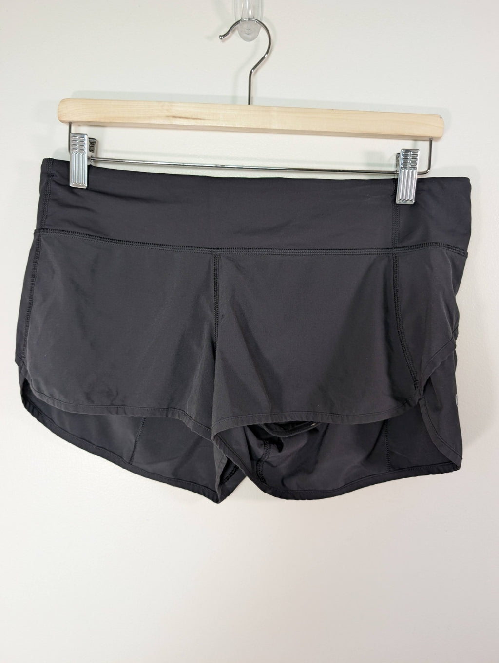Lululemon black shorts - 8