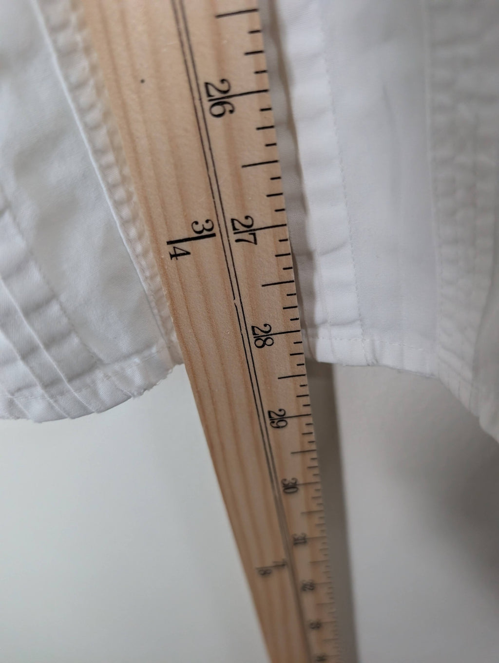 Gap white button down - M