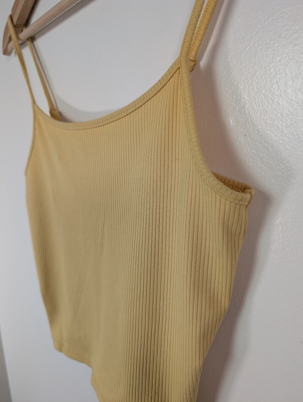 American Eagle yellow tank - M
