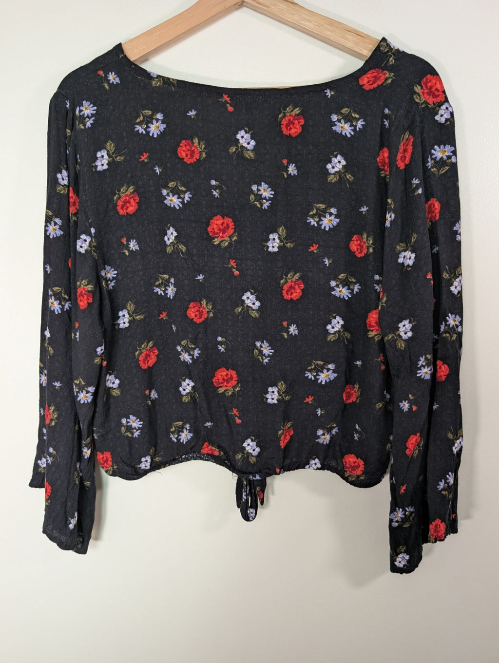 American Eagle Outfitters blouse- L