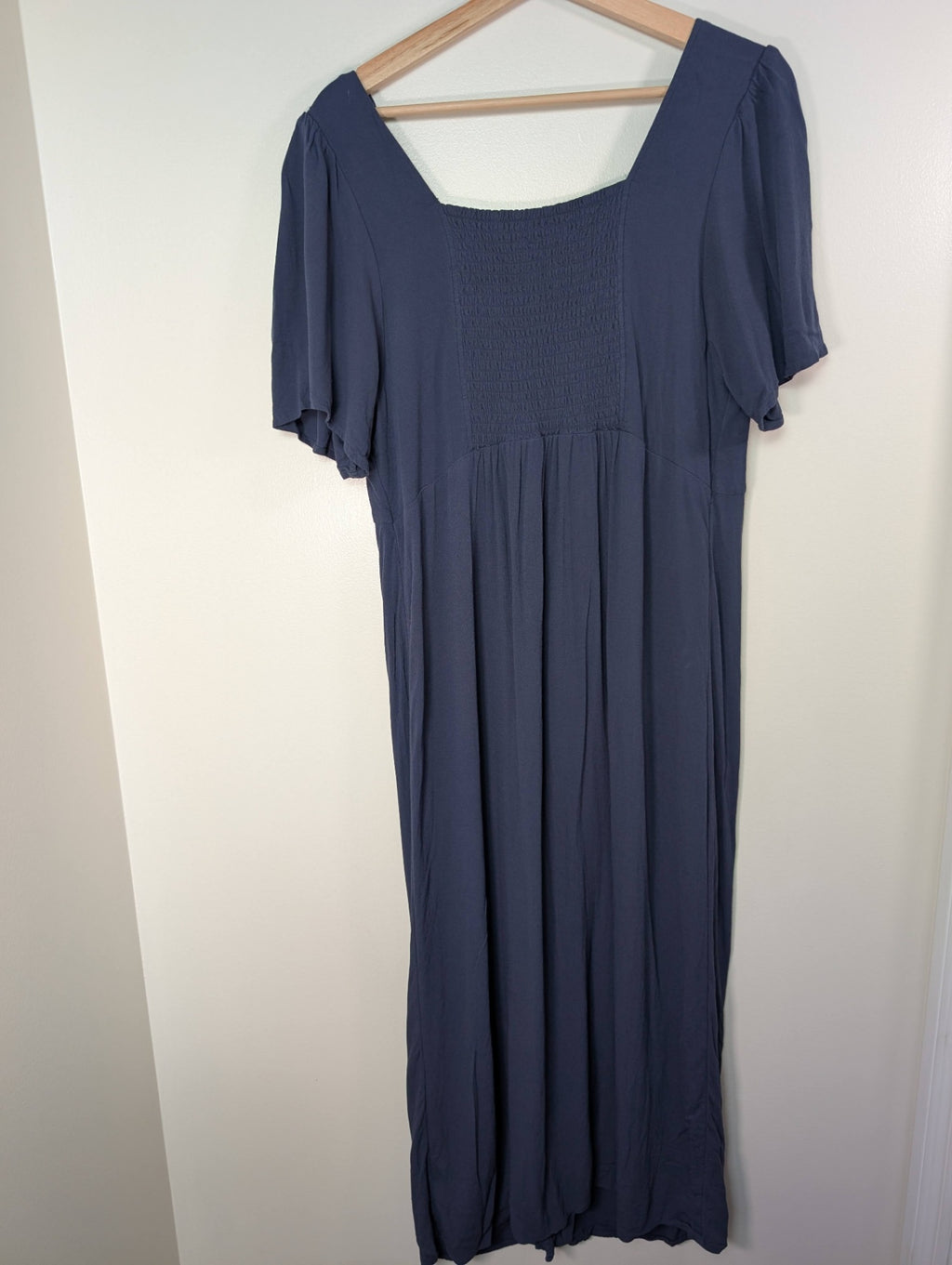 Old Navy blue maxi dress - L