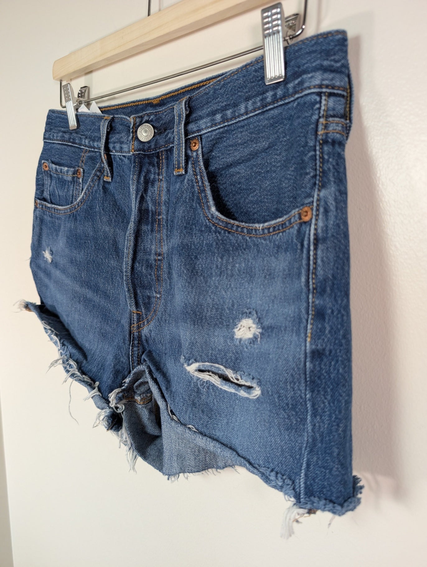Levi's denim shorts - 28