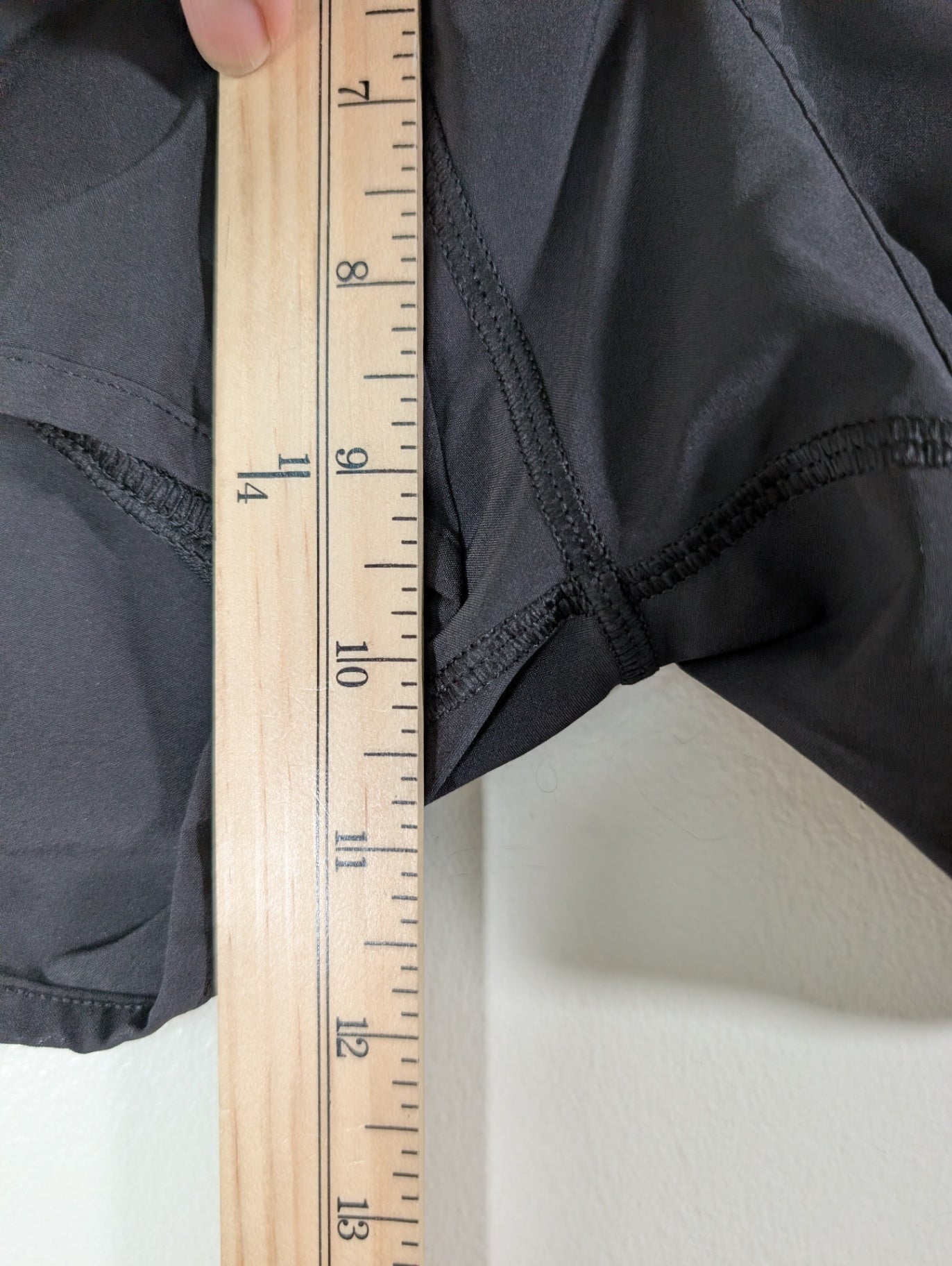 Lululemon black shorts - 8