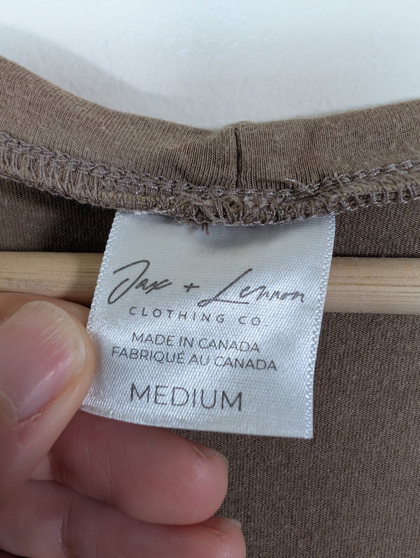 Jax + Lennon brown t-shirt - M