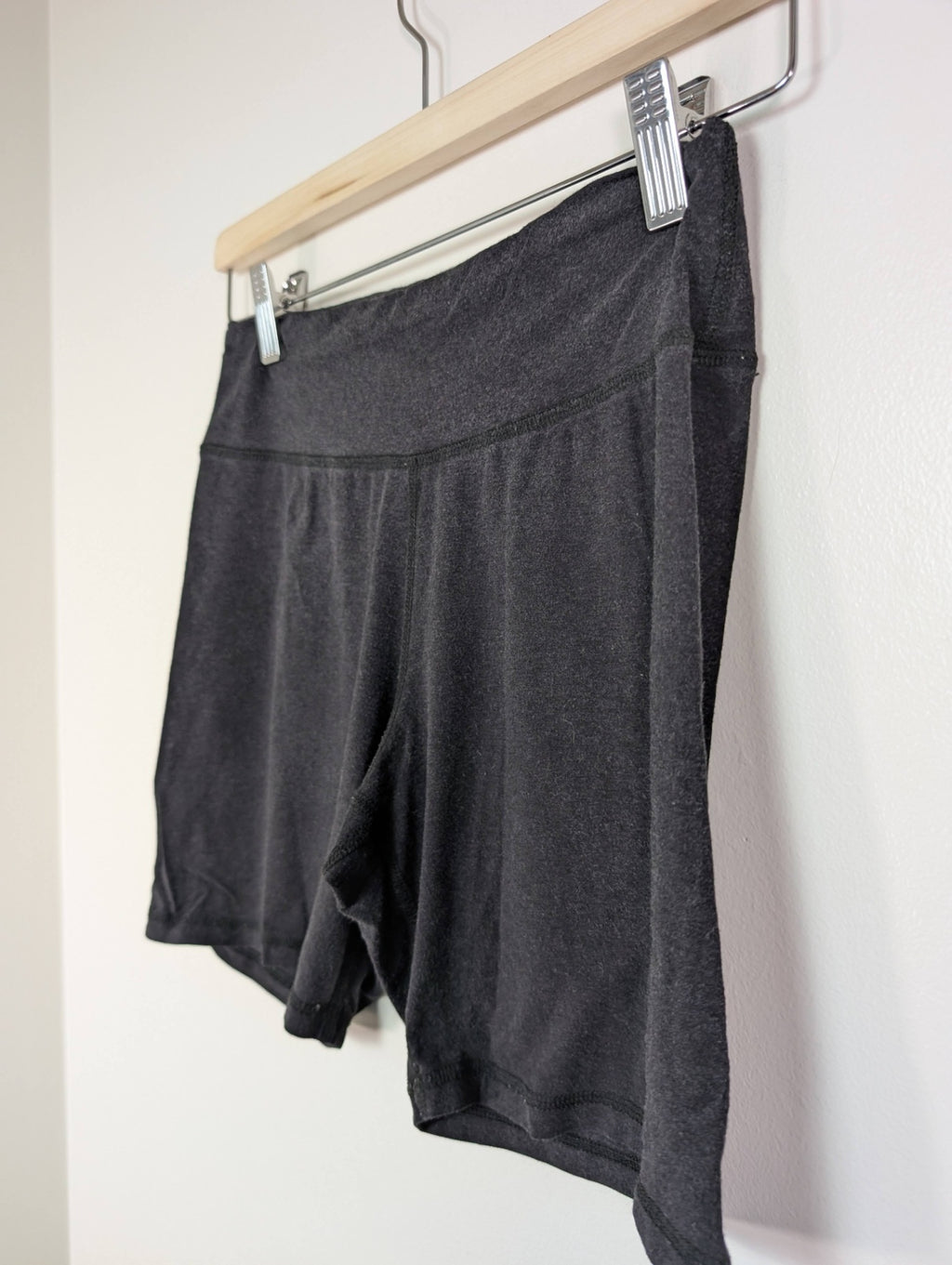 Jax + Lennon dark grey shorts - M
