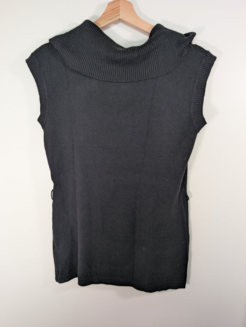 Beechers Brook turtleneck sleeveless knit - M