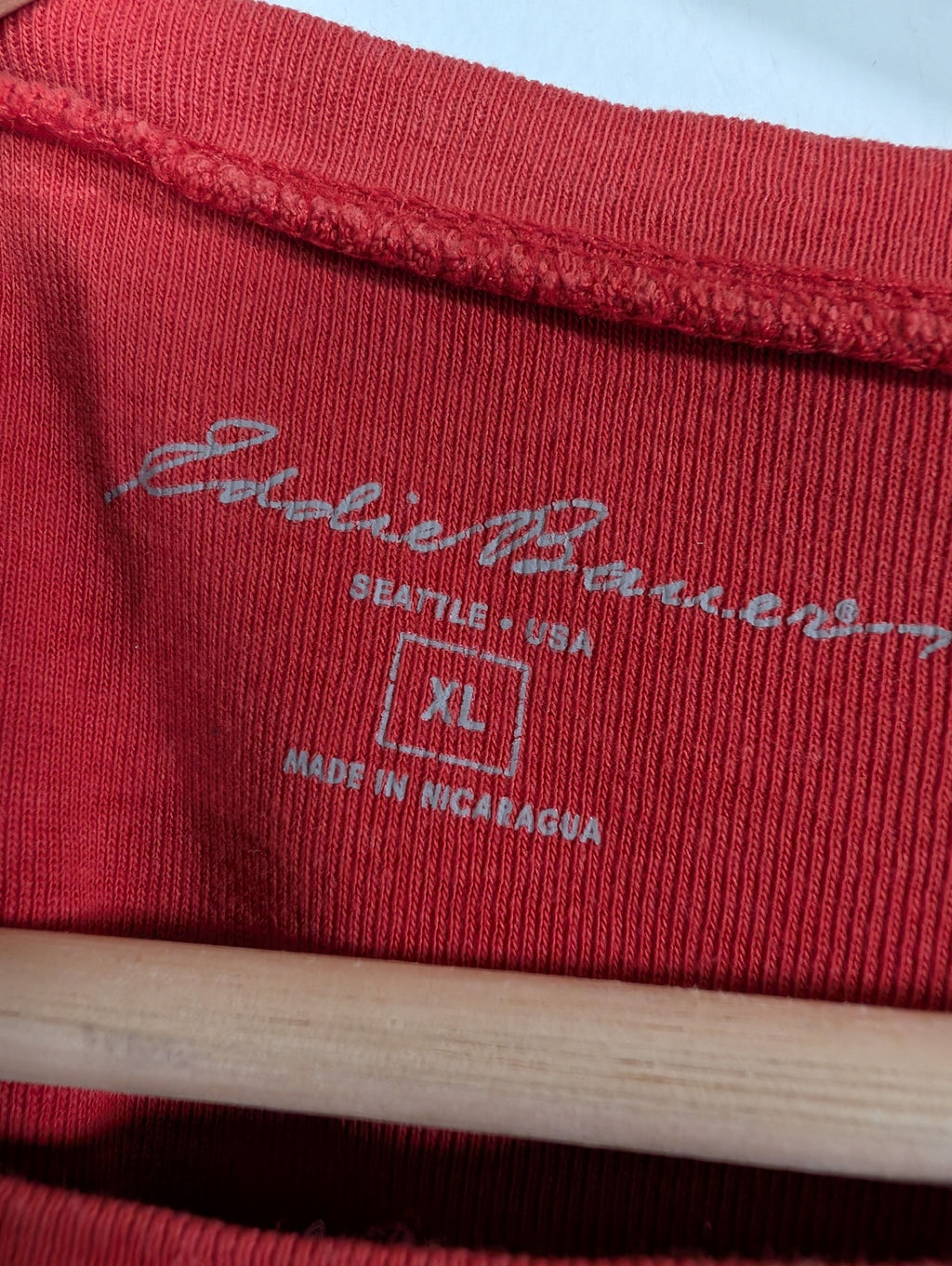 Eddie Bauer red t-shirt - XL