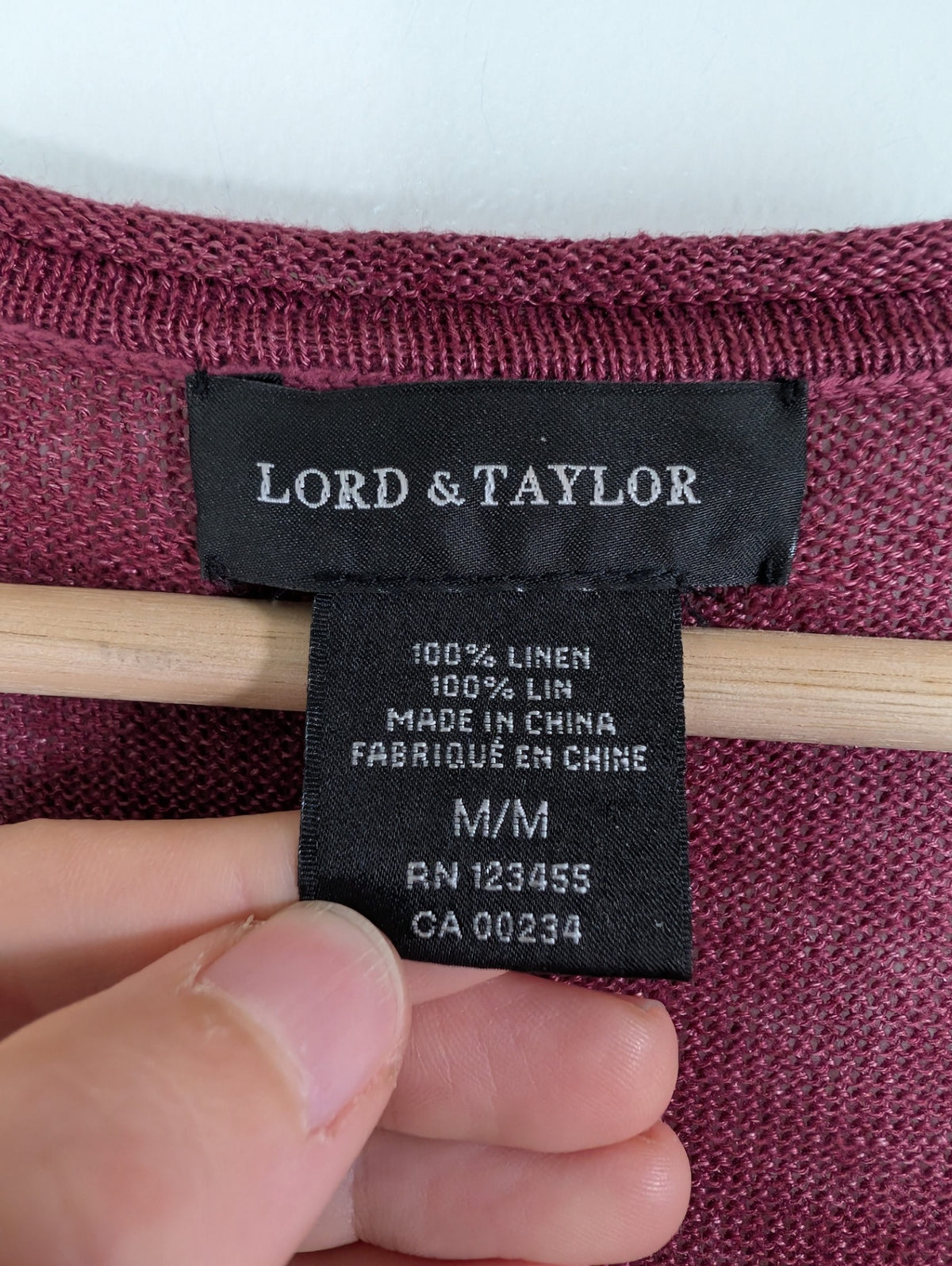 Lord & Taylor 100% linen t-shirt - M