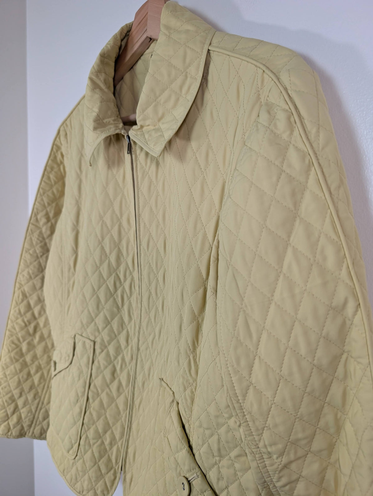 Hugo Boss quilted jacket - Appears M
