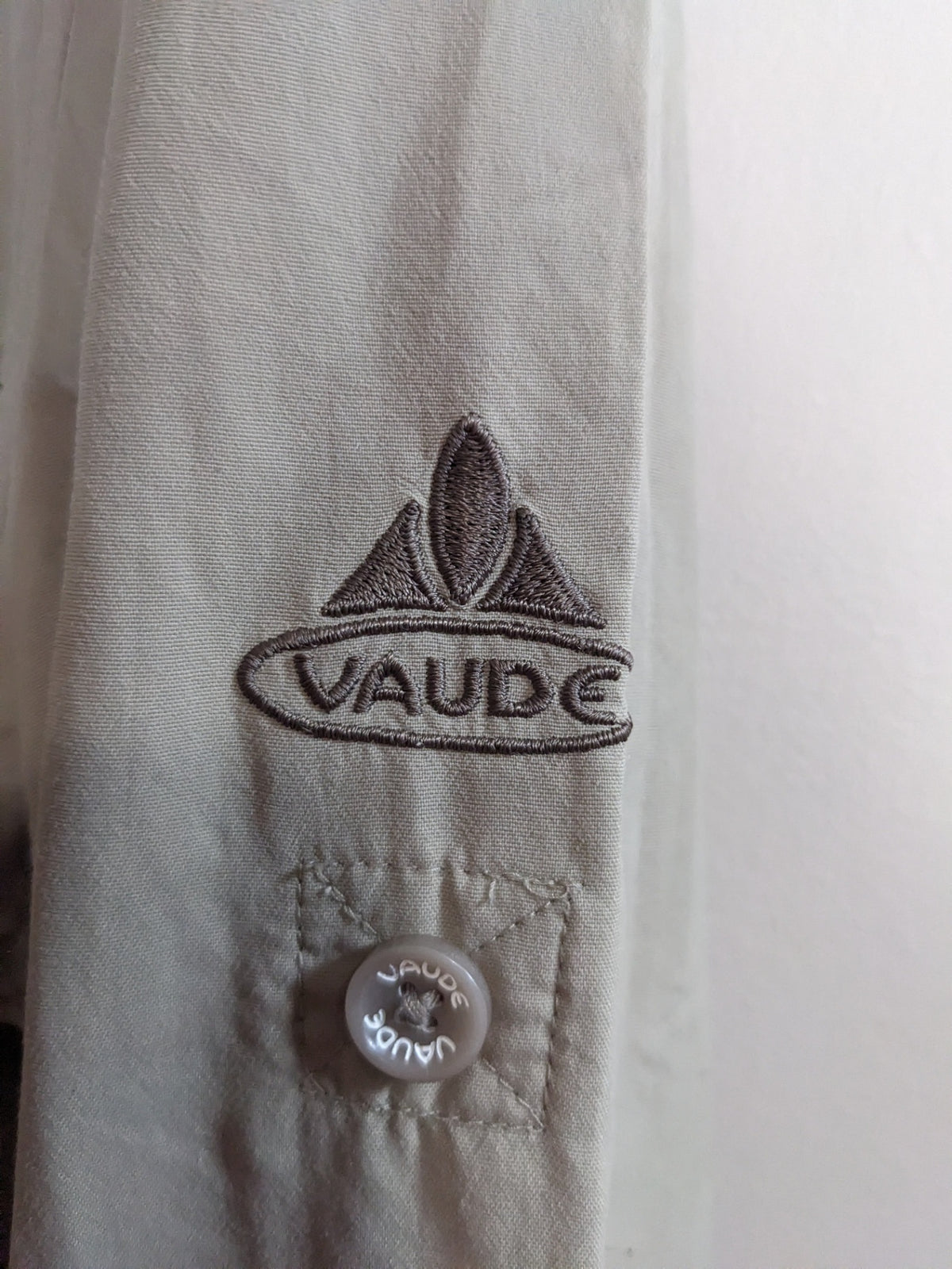 VAUDE Khaki Button Down Shirt - sz 38