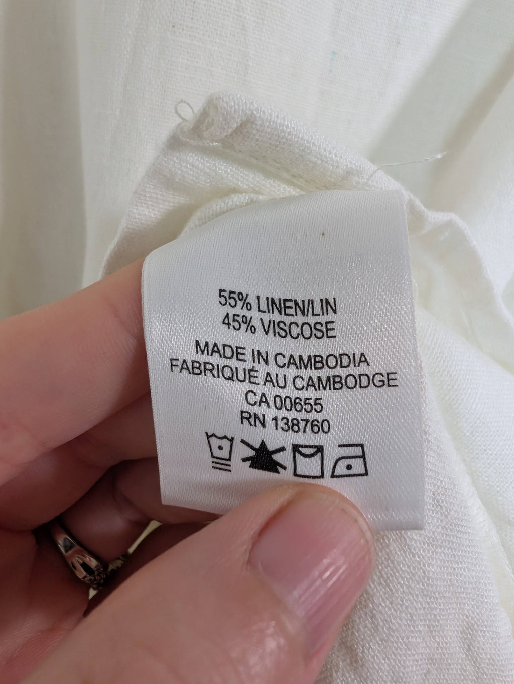 Reitmans white blouse - S
