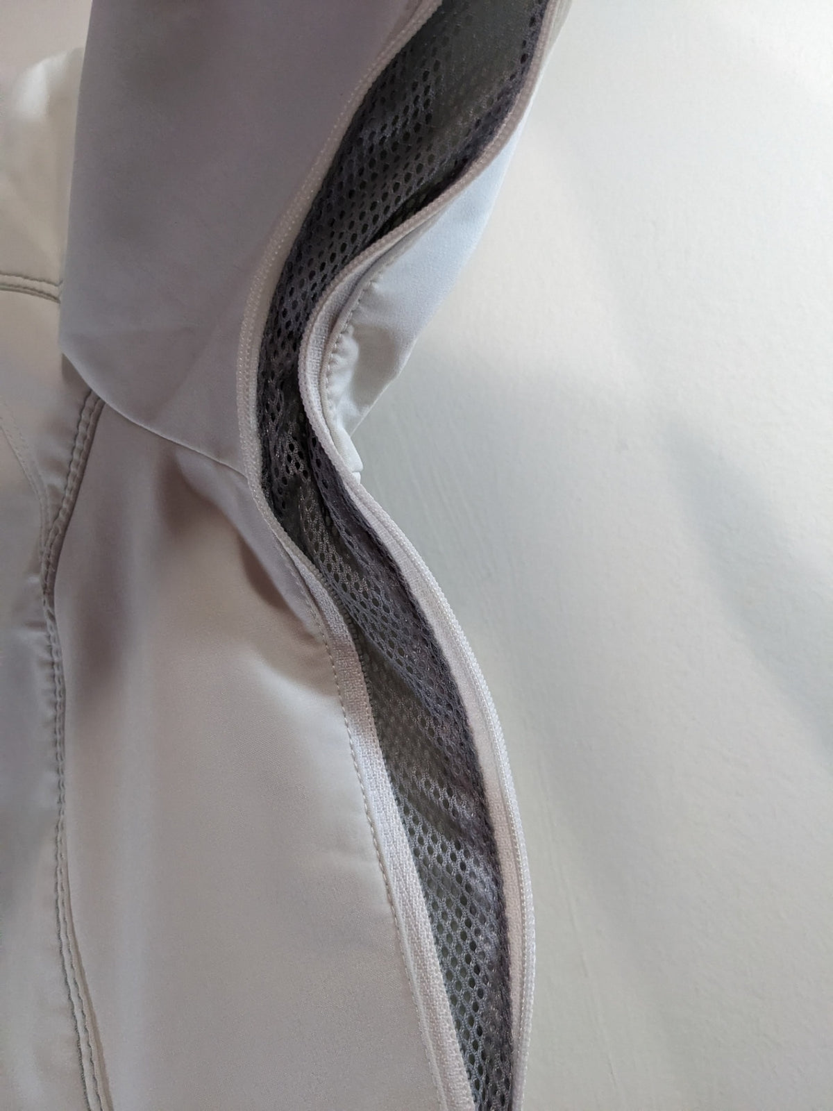 VAUDE White Jacket - sz 38/S