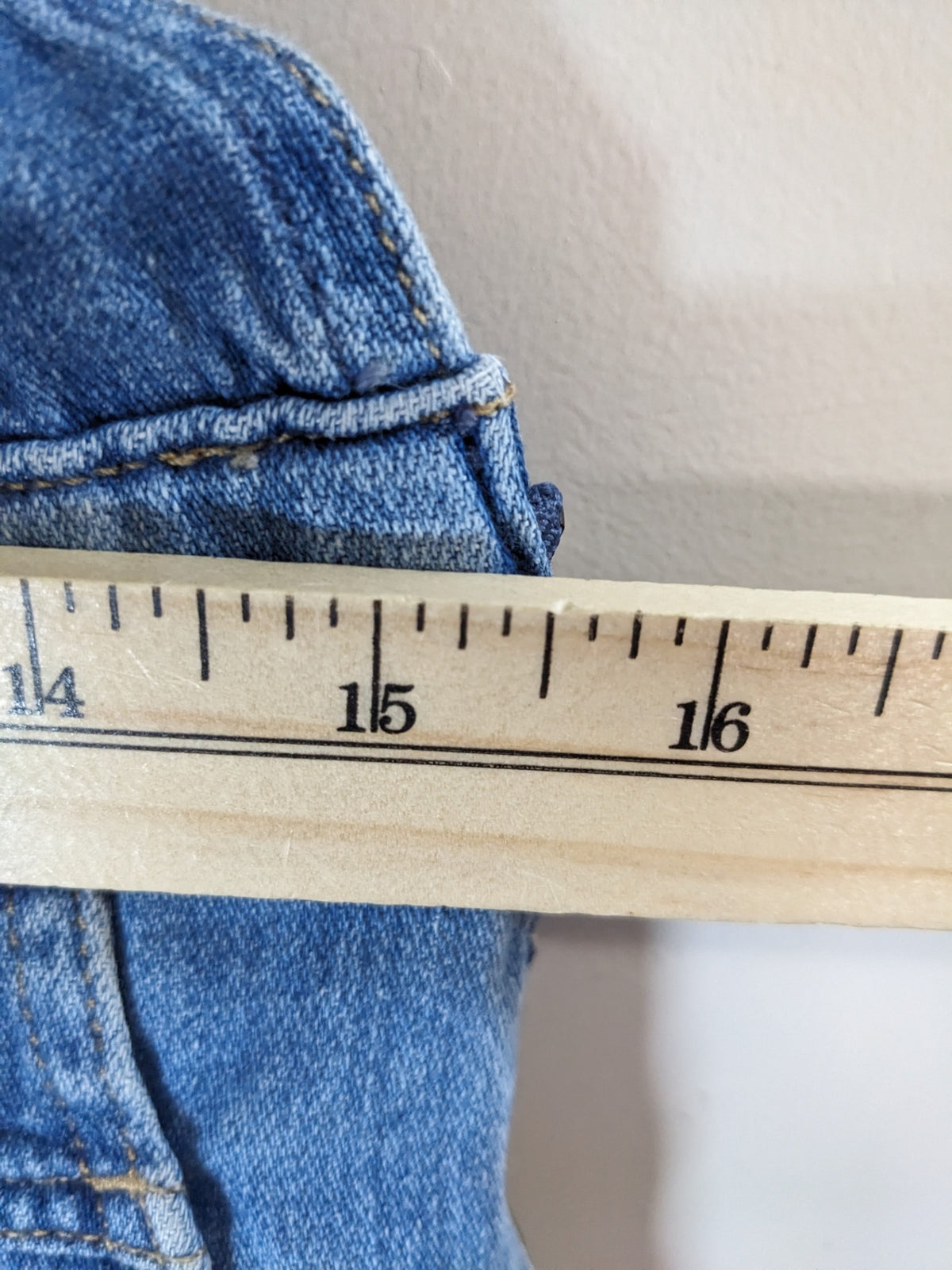 Wrangler Denim Short Overalls - M