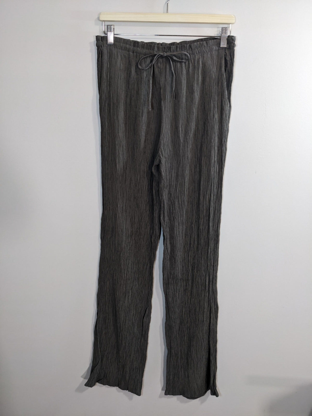 ZARA Crinkle Pants - M