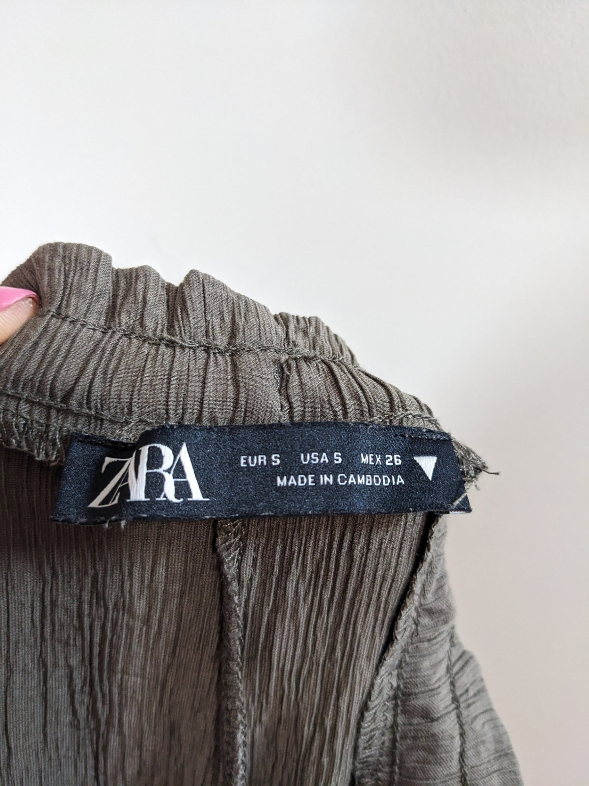ZARA Crinkle Pants - M