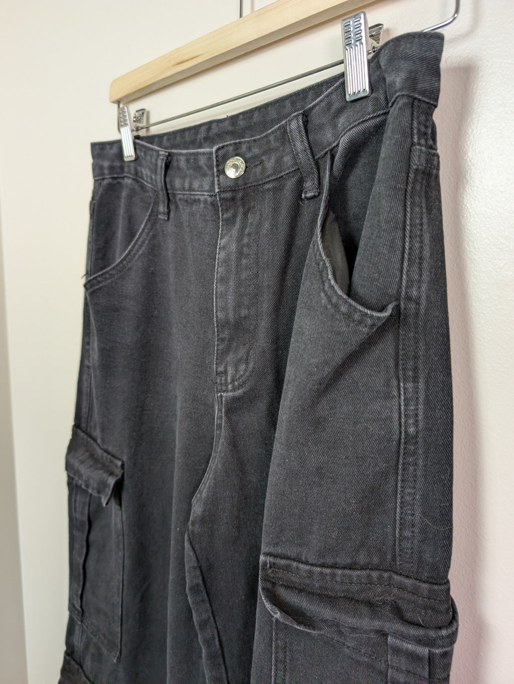 Shein cargo pants - M