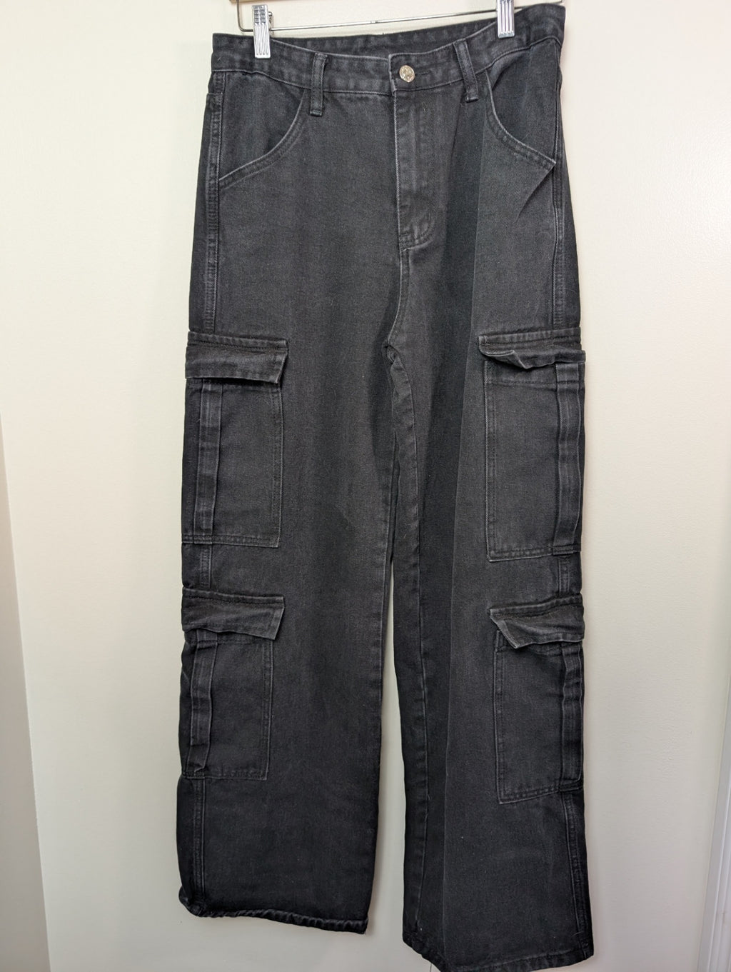 Shein cargo pants - M