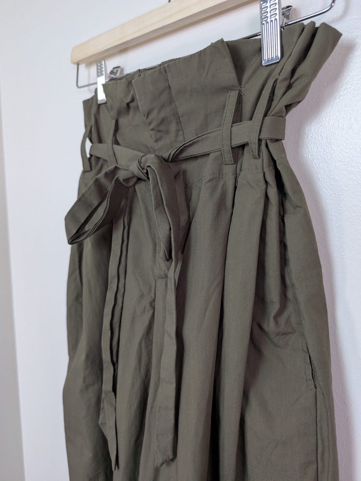 Black Bead green pants - S