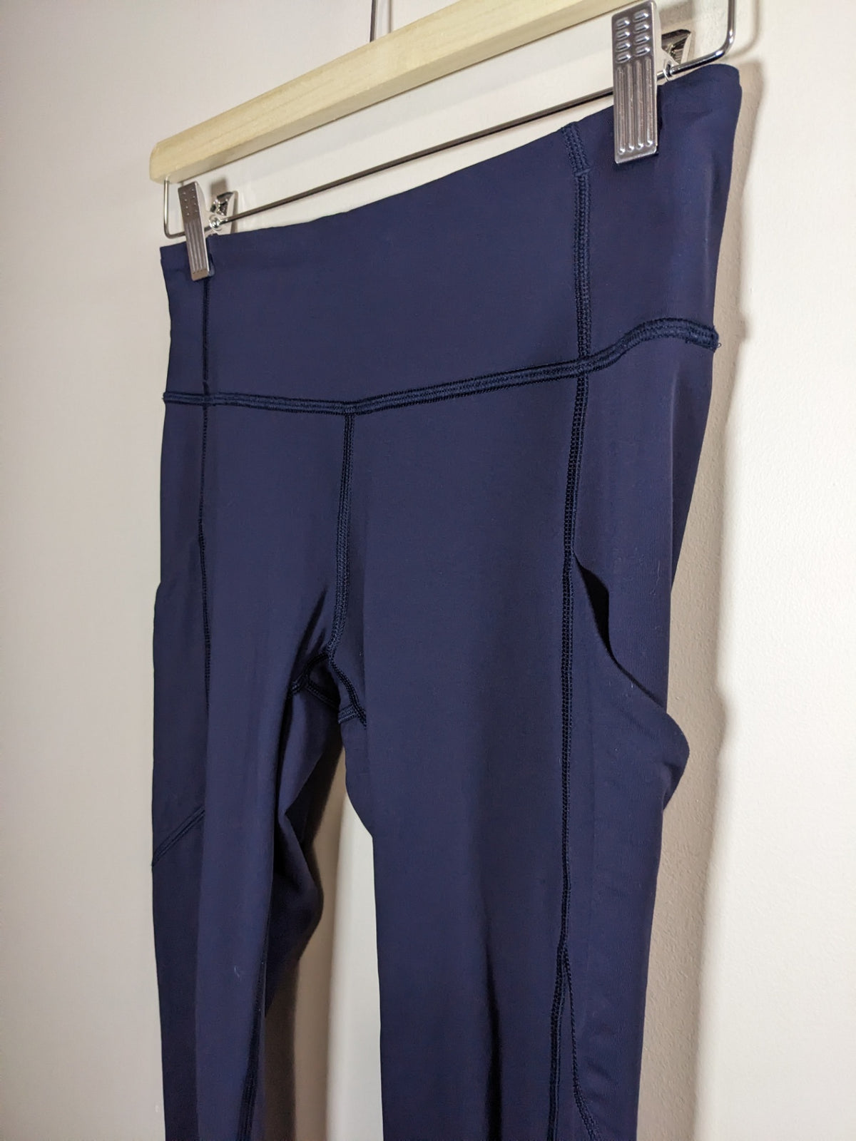 Lululemon Navy Leggings - sz 4