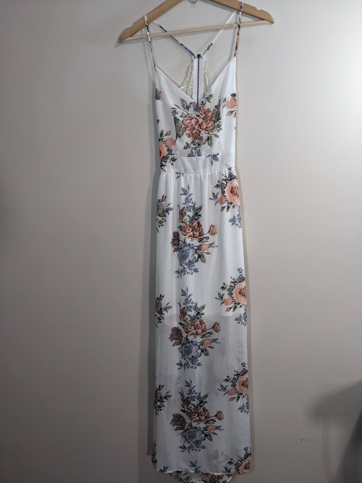 Streetwear Society White Floral Maxi Dress - S