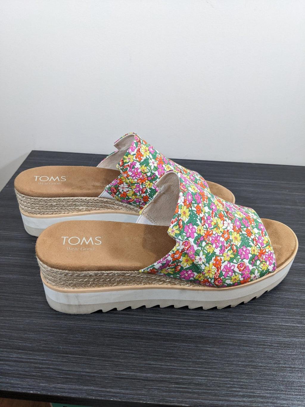 TOMS Floral Wedge Sandals- sz 10