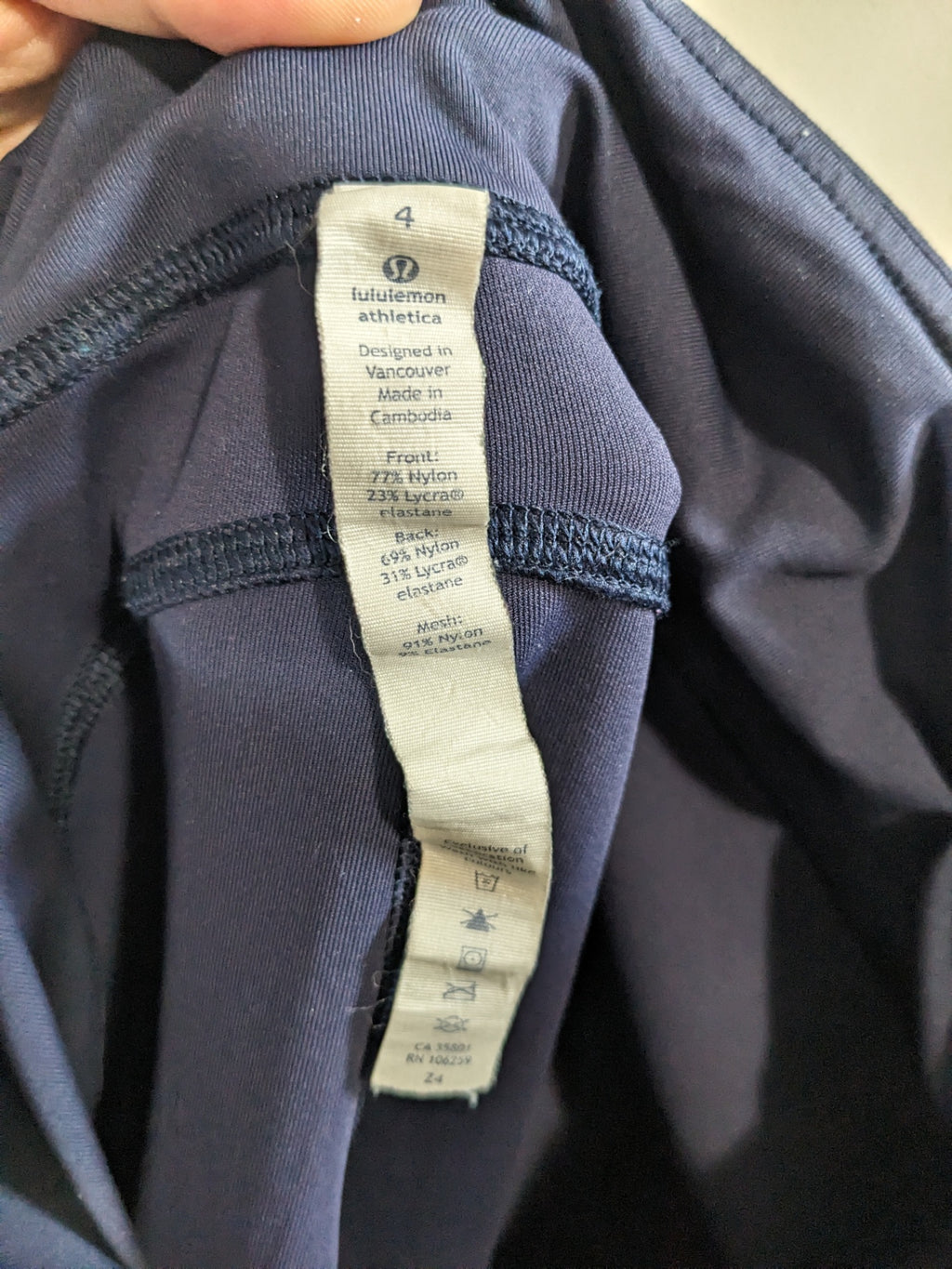 Lululemon Navy Leggings - sz 4