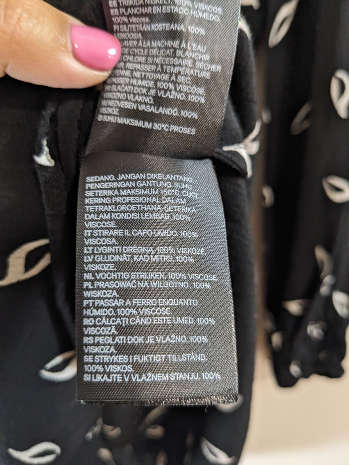 H&M Black Pattern Dress - M
