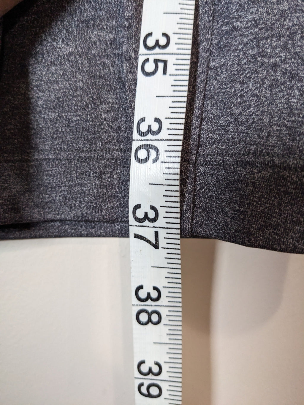 Lululemon On The Fly Grey Pants - sz 12