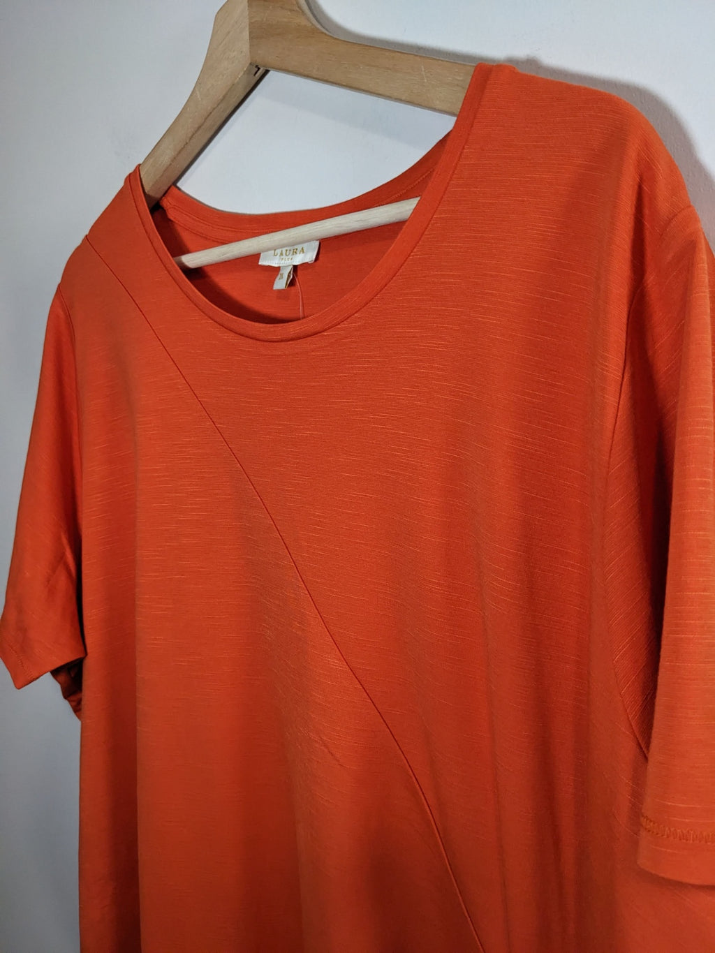 NWT LAURA PLUS Orange Tie T-Shirt - 2X