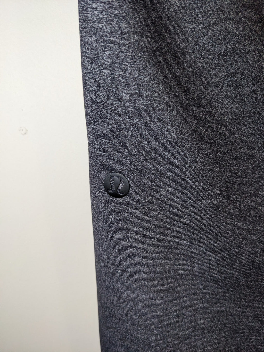 Lululemon On The Fly Grey Pants - sz 12