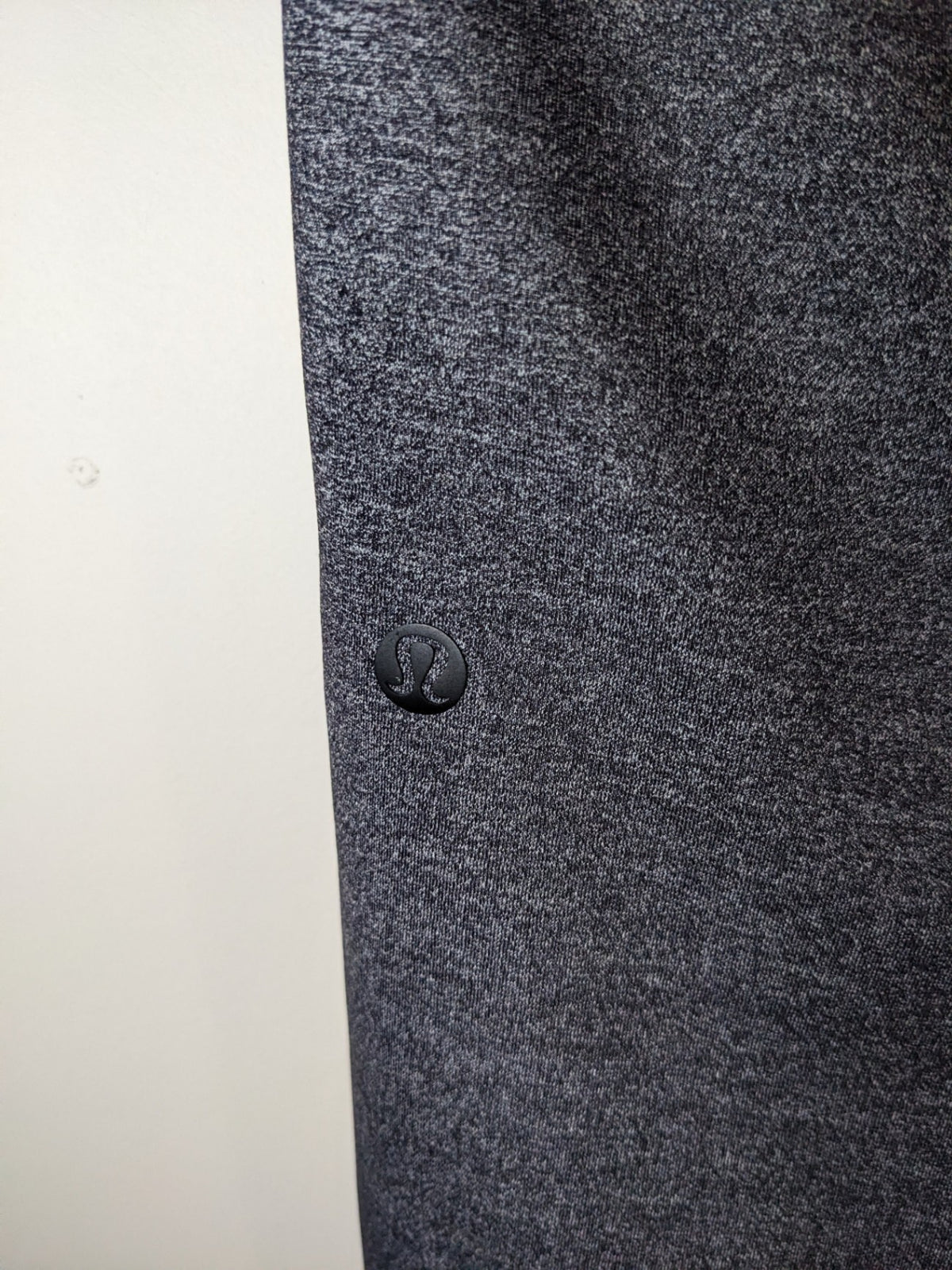 Lululemon On The Fly Grey Pants - sz 12