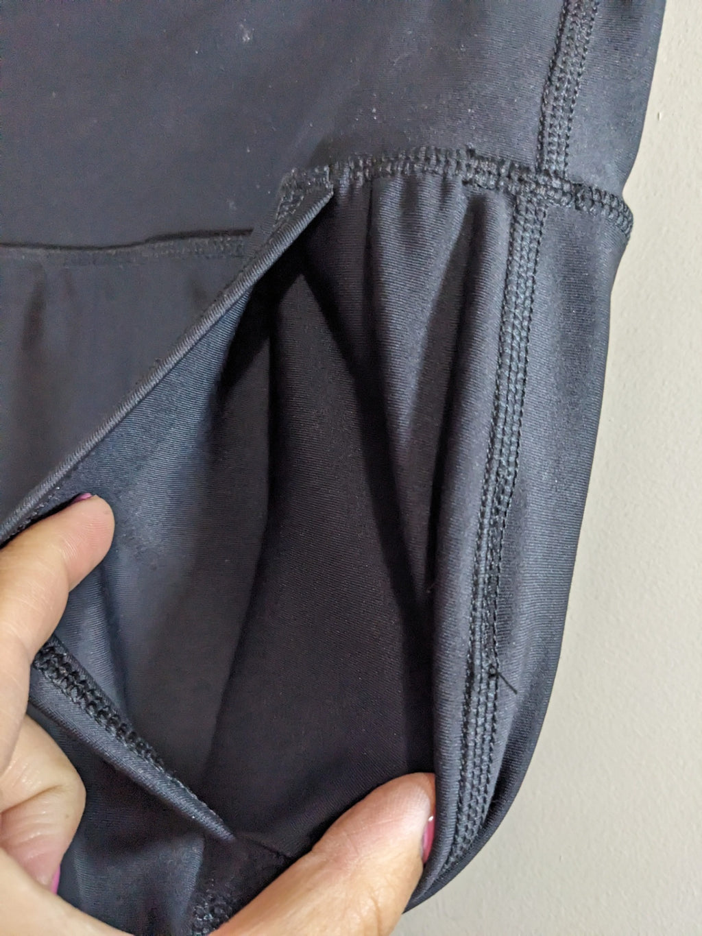 Old Navy Black Joggers - L