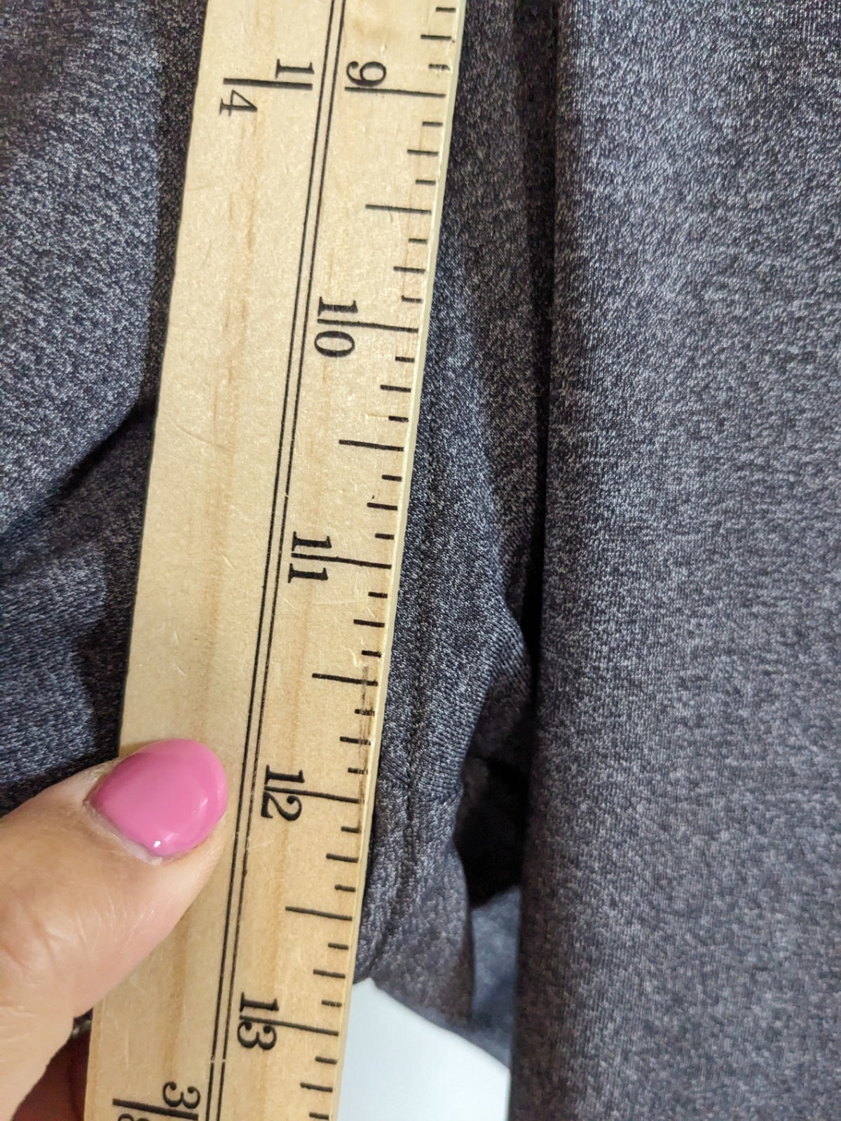 Lululemon On The Fly Grey Pants - sz 12