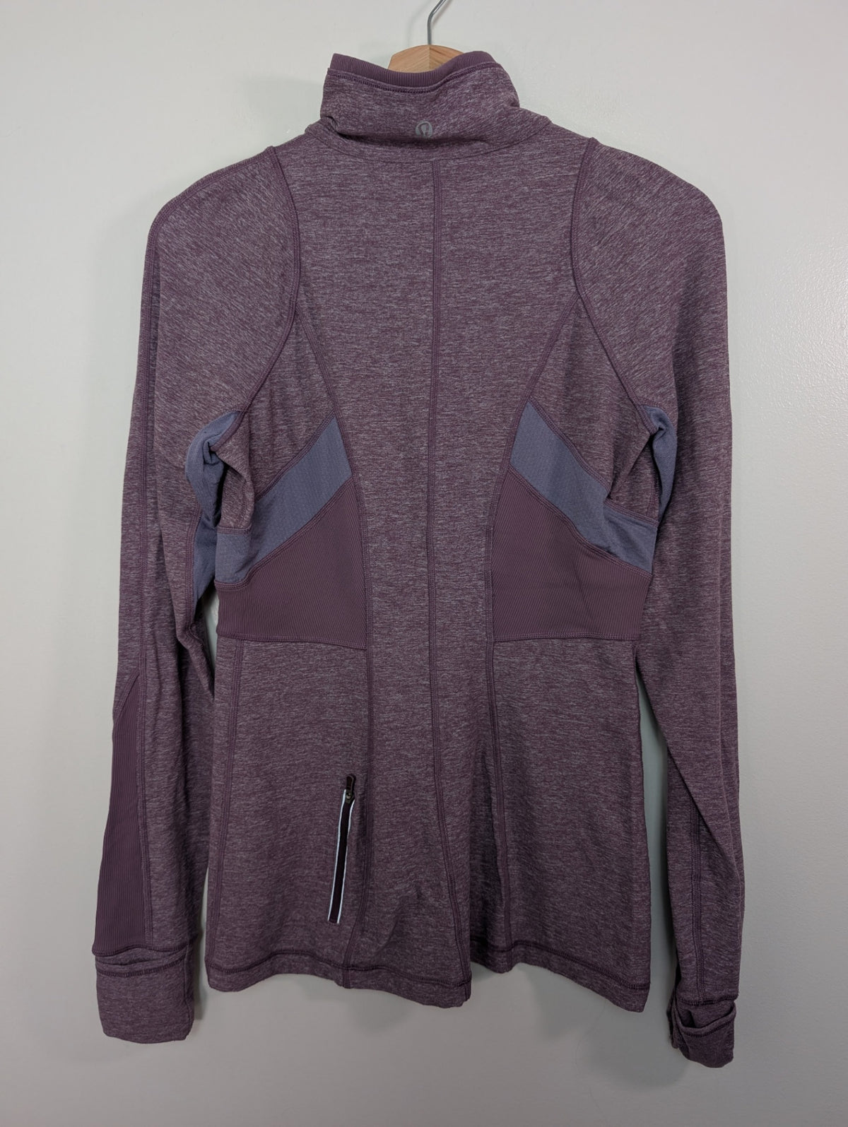 Lululemon pullover - 8